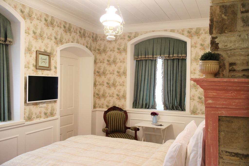Lola 38 Hotel Фоча Екстер'єр фото