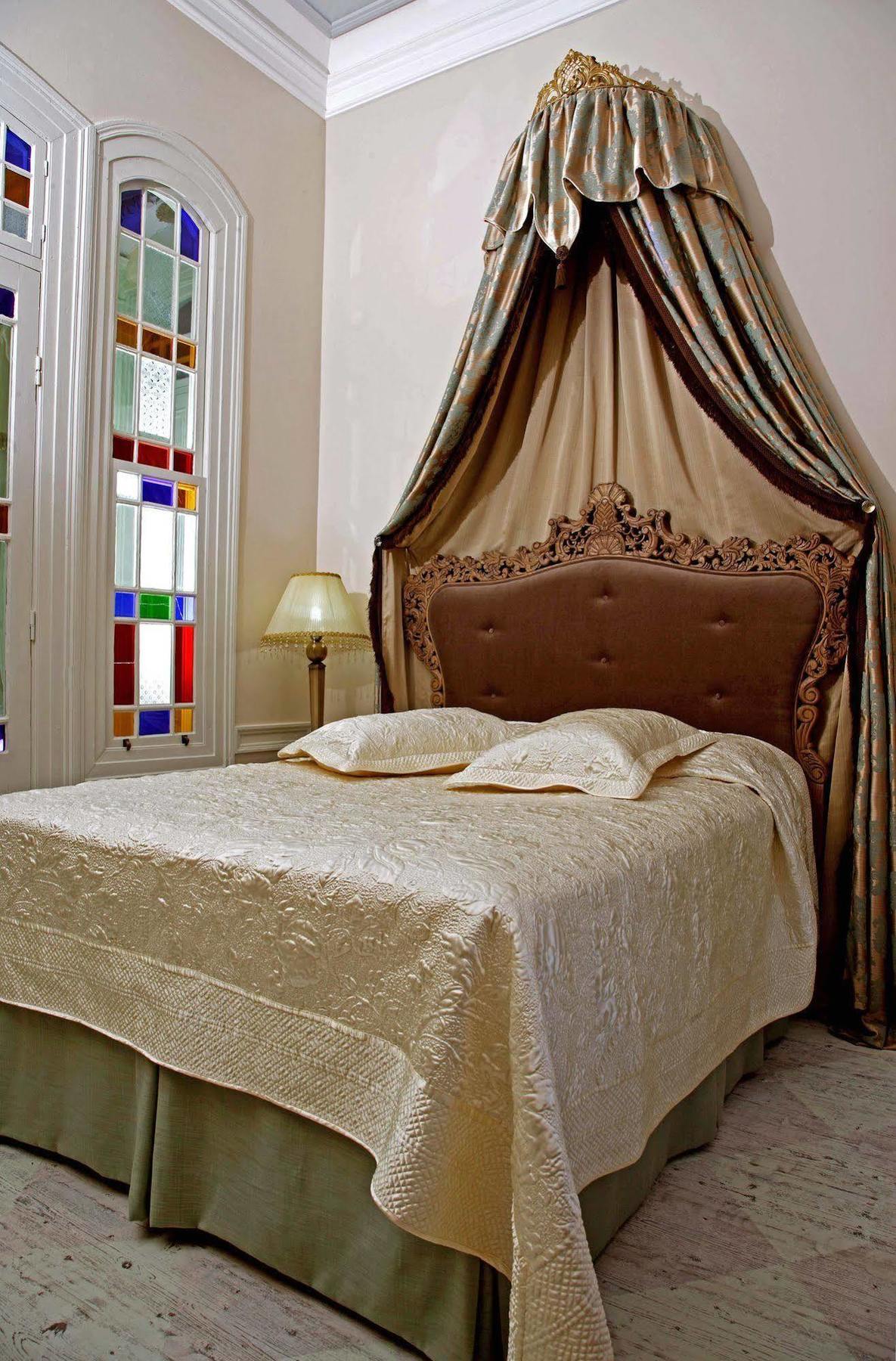 Lola 38 Hotel Фоча Екстер'єр фото